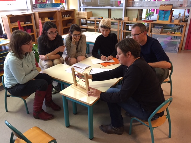 les enseignants de l'école primaire en formation