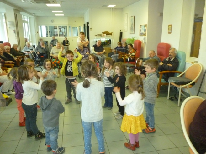 La chasse aux oeufs à la maison de retraite La chasse aux oeufs à la maison de retraite