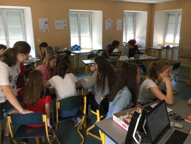 FORUM DES MÉTIERS AU COLLÈGE : deuxième édition FORUM DES MÉTIERS AU COLLÈGE : deuxième édition