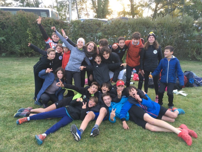 Groupe d'élève ayant participé au cross UNSS Groupe d'élève ayant participé au cross UNSS