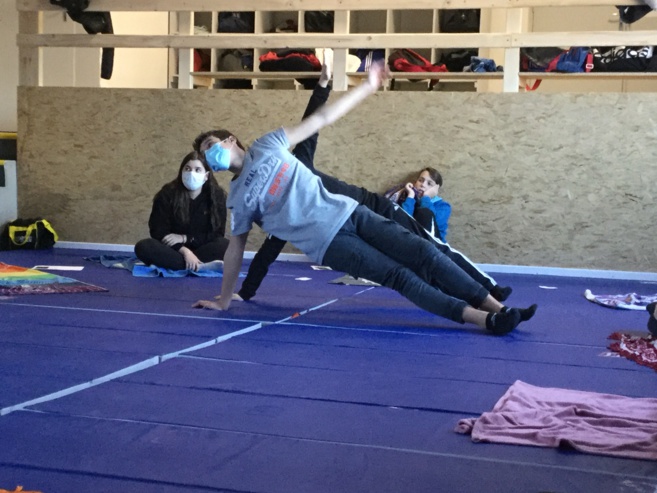 Le yoga s’invite au collège