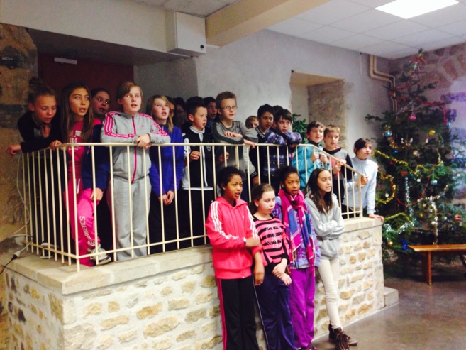 Belle réussite du Marché de Noël organisé par l' APEL Belle réussite du Marché de Noël organisé par l' APEL