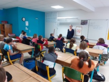 A la découverte du métier d'illustrateur pour les élèves des GS - CE - CM A la découverte du métier d'illustrateur pour les élèves des GS - CE - CM