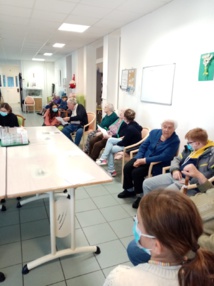 Rencontre à l'EHPAD de St Julien Rencontre à l'EHPAD de St Julien