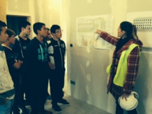 LES 3ème DANS "LES COULISSES DU BÂTIMENT" LES 3ème DANS "LES COULISSES DU BÂTIMENT"