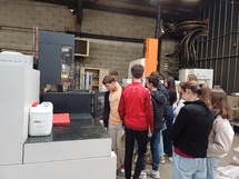 3 ème: VISITE D’UNE ENTREPRISE INDUSTRIELLE 3 ème: VISITE D’UNE ENTREPRISE INDUSTRIELLE