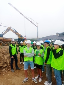 VISITE D’UN CHANTIER PAR LES 3 ème VISITE D’UN CHANTIER PAR LES 3 ème