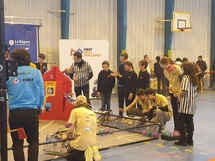 Un exploit mémorable pour le club robotique ! Un exploit mémorable pour le club robotique !