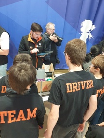 Une belle compétition régionale pour le club robotique