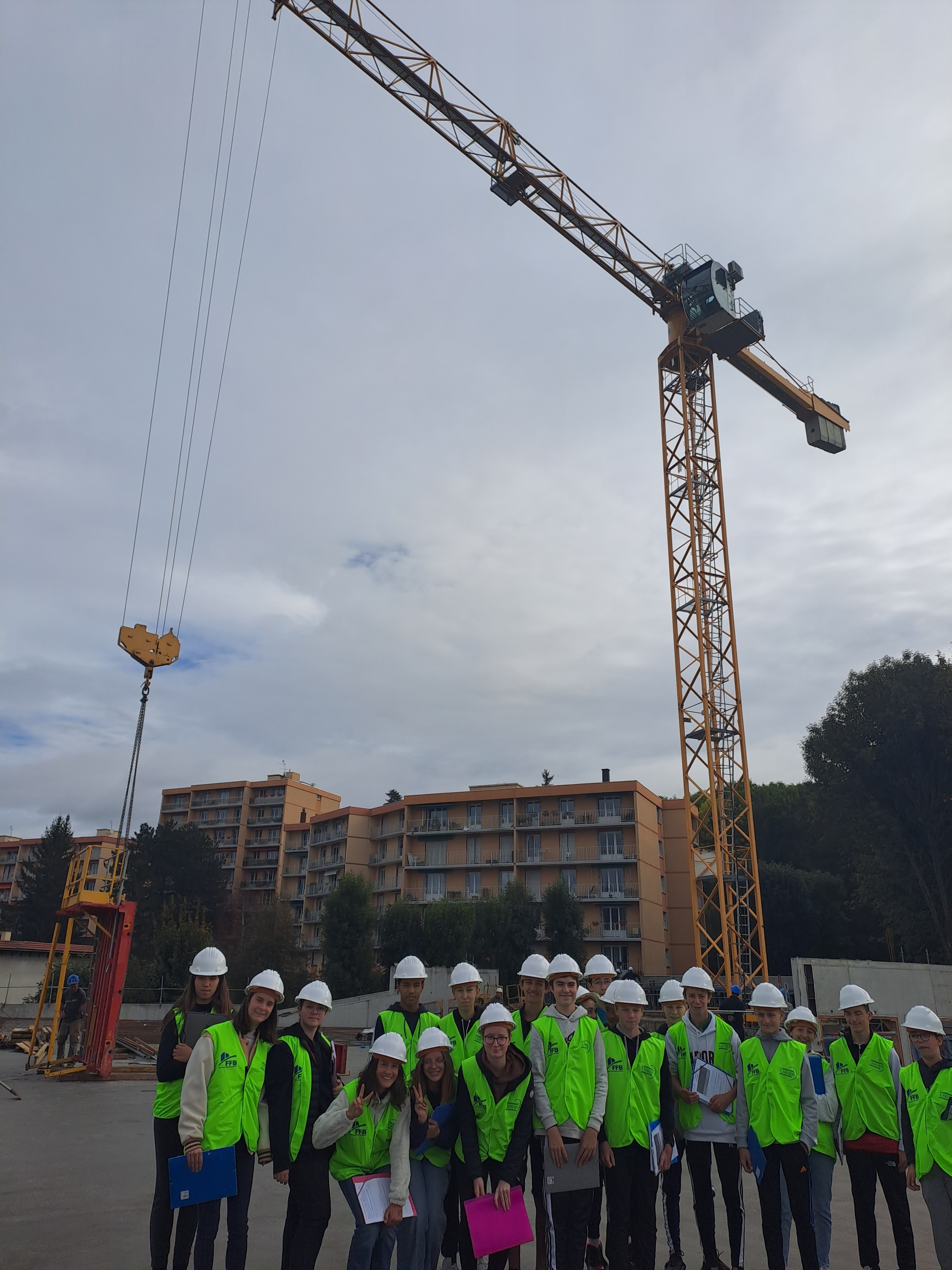 « LES COULISSES DU BATIMENT » : Visite de chantiers pour les élèves de 3ème