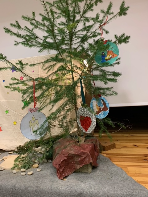 Cérémonie au foyer de St Julien Cérémonie au foyer de St Julien