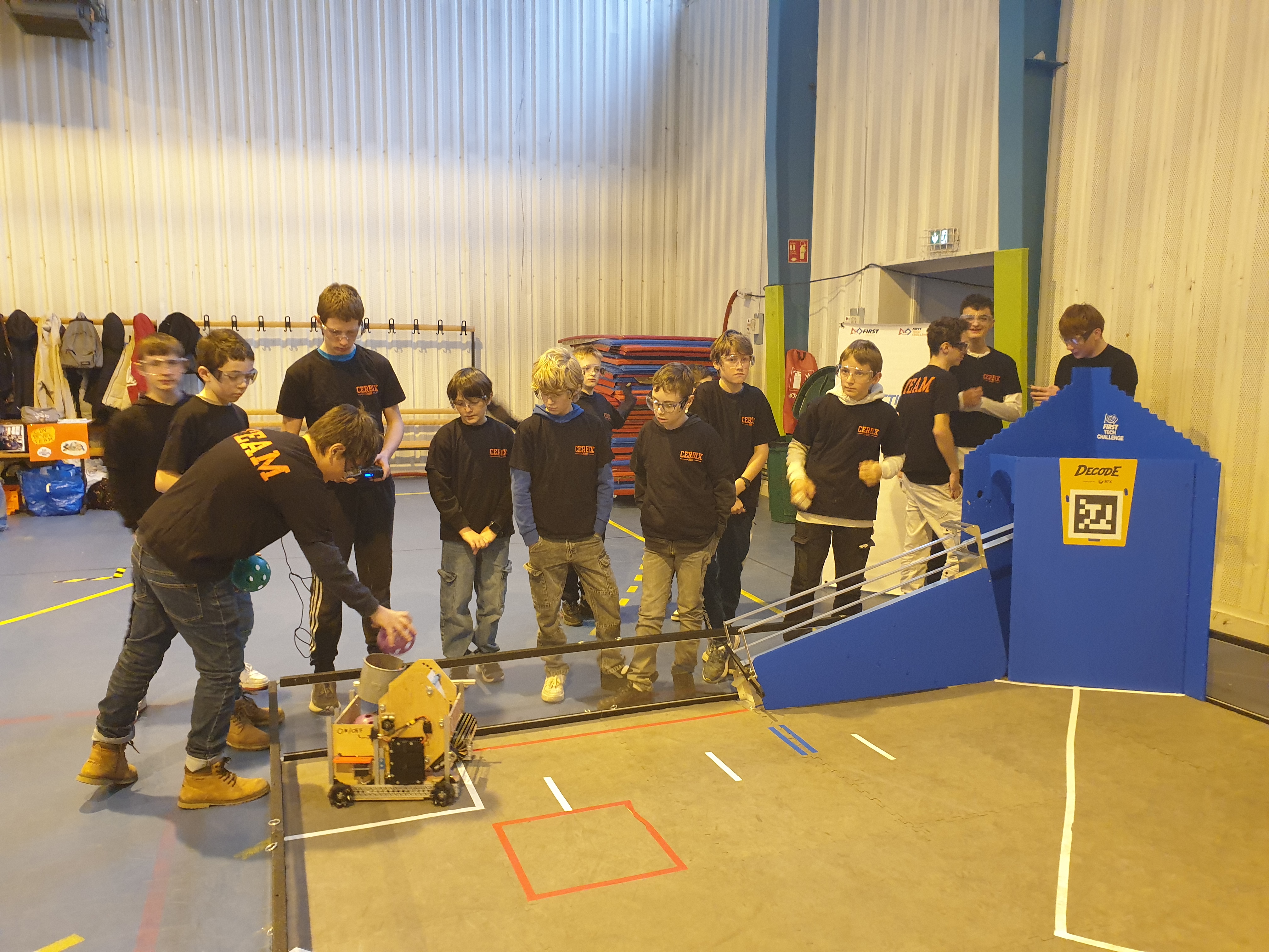 Un exploit mémorable pour le club robotique !