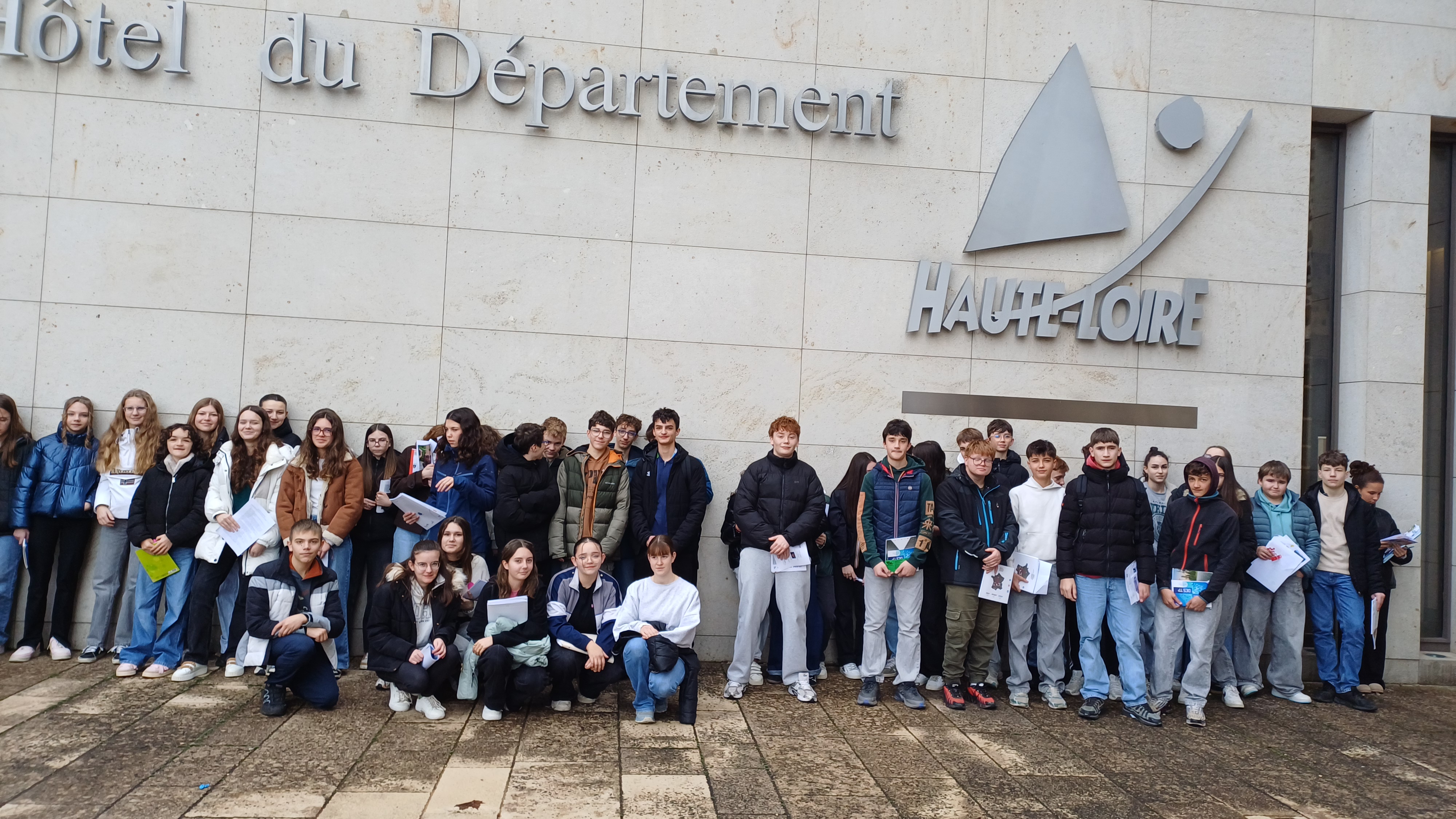 Sortie des élèves de 3ème au forum des formations  post-3ème