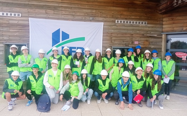 VISITE D’UN CHANTIER PAR LES 3 ème