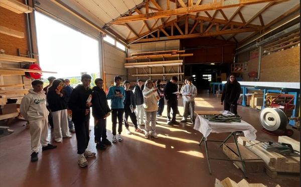 Les élèves de 3ème découvrent les Coulisses du Bâtiment chez Guilhot