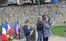 les collégiens de St Joseph à la commémoration du 11 novembre 1918