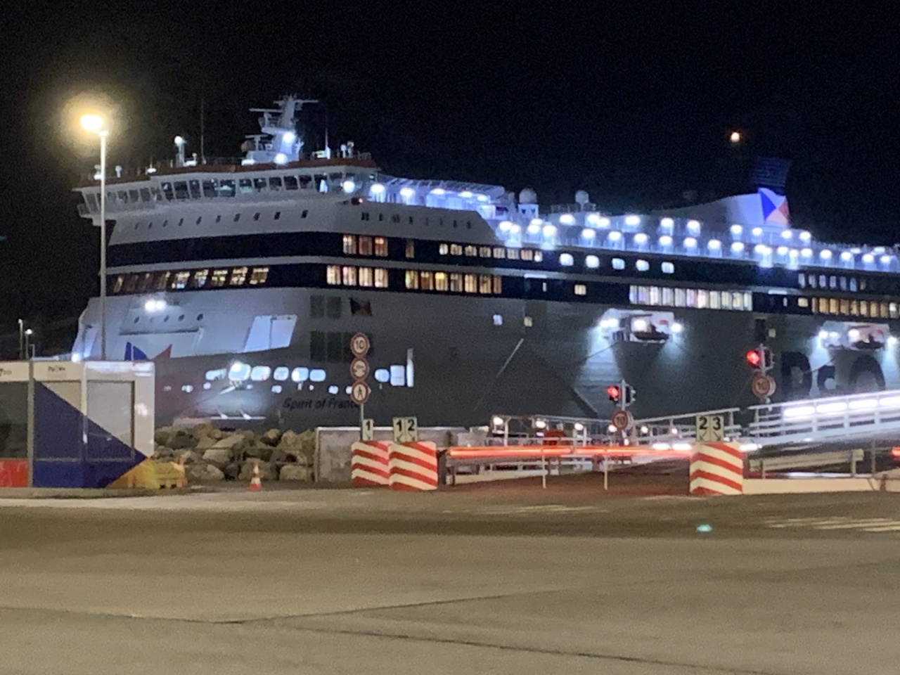 900CE646-A108-4877-92F1-D84F5EA80E49 900CE646-A108-4877-92F1-D84F5EA80E49