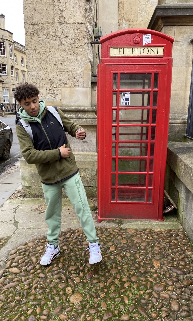 462384A2-2427-4BEC-9D25-712FCD5D714B 462384A2-2427-4BEC-9D25-712FCD5D714B