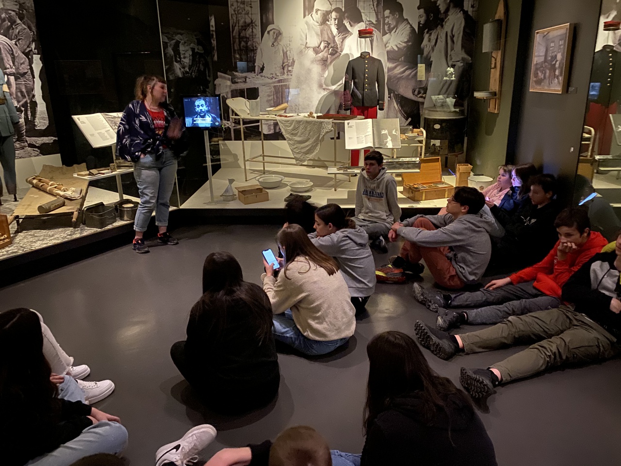 D428B3FA-40A3-451D-8088-AF83192979C7 D428B3FA-40A3-451D-8088-AF83192979C7