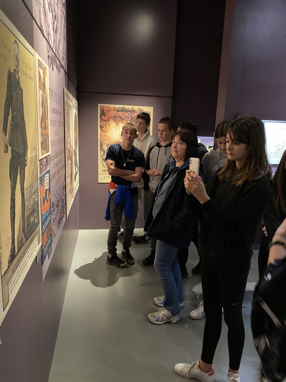 37F8F4DF-858A-4917-A210-1E54E60313AF 37F8F4DF-858A-4917-A210-1E54E60313AF