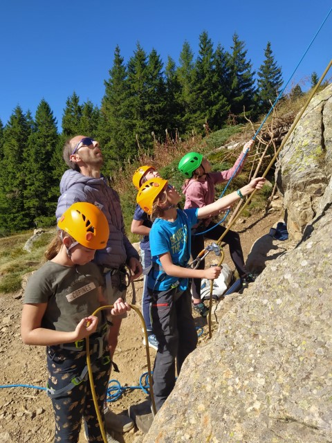 1000041000 1000041000