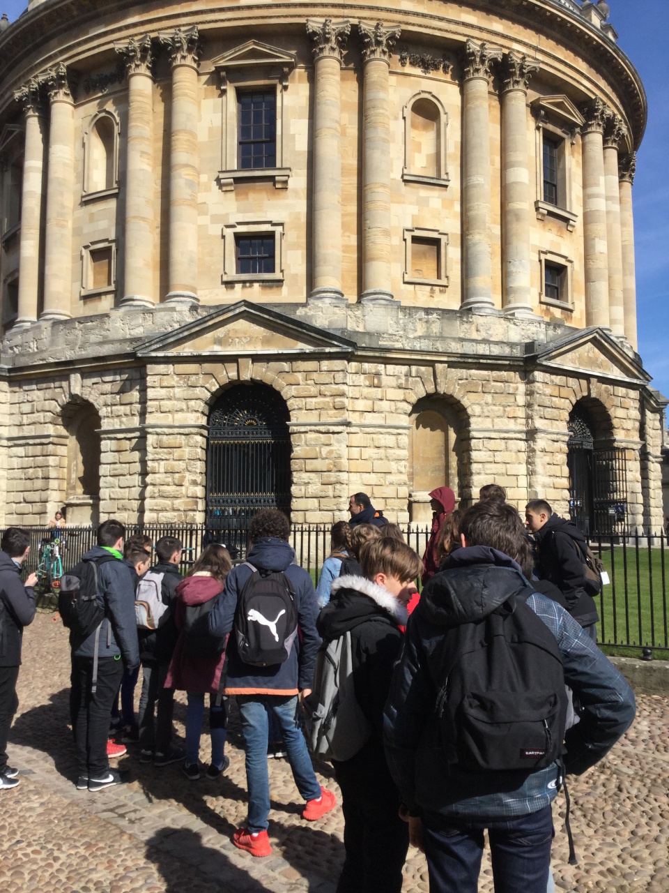 6836951C-83C8-44D6-B19F-CDBD14B5EBE5 6836951C-83C8-44D6-B19F-CDBD14B5EBE5